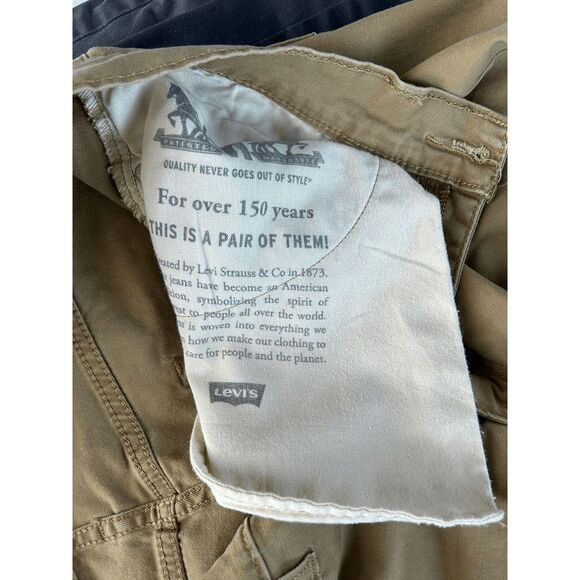 Men's Pants Lot of Three Size 34 x 32, Lee Extreme Comfort, Levi's 514, Blue/Tan - Picture 8 of 9